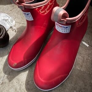 XTRATUF Women's Red and peach short Rain Boots with salmon print